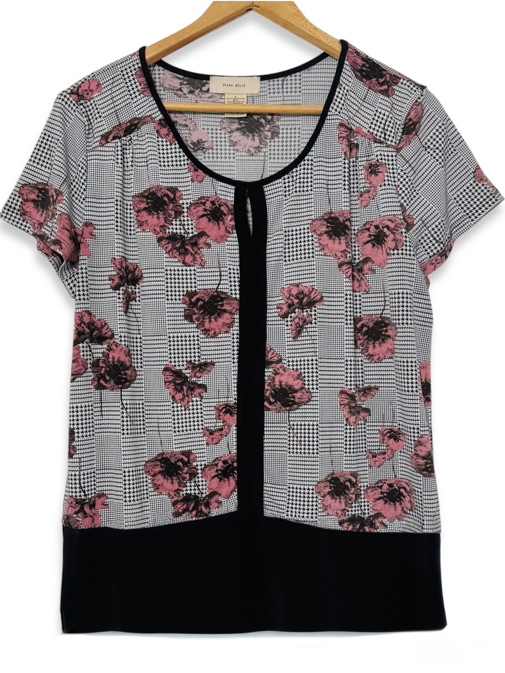 Diana Belle Houndstooth Plaid Floral Blouse with Keyhole White Black Pink
